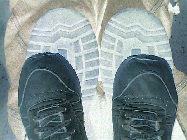 Symmetric Shoes