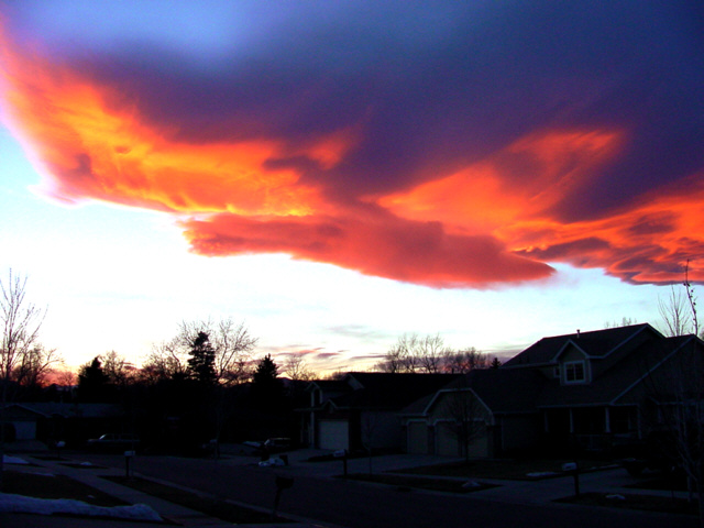 Sunset on a standing wave cloud