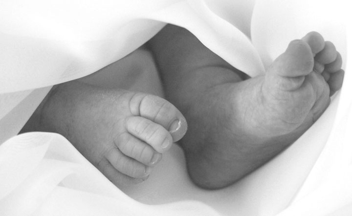 Ten Tiny Toes