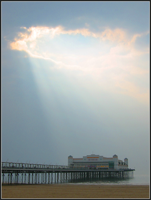 Cloud break over the Grand Pier