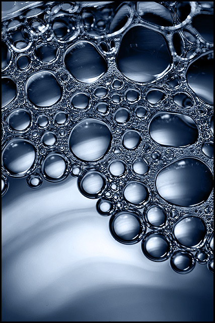 R--COO- H3 N+ --CH2 --CH2 --SO2- Y + H2O = Liquid Pearls