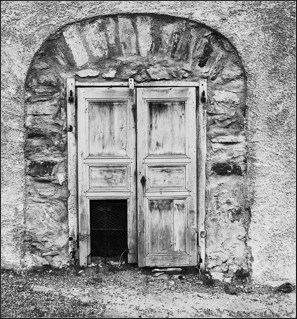 That ole door never did get fixed.
