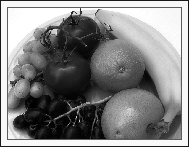 Fruta en Blanco y negro