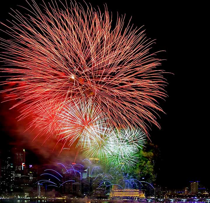 Singapore's 2009 Countdown - Full Bloom