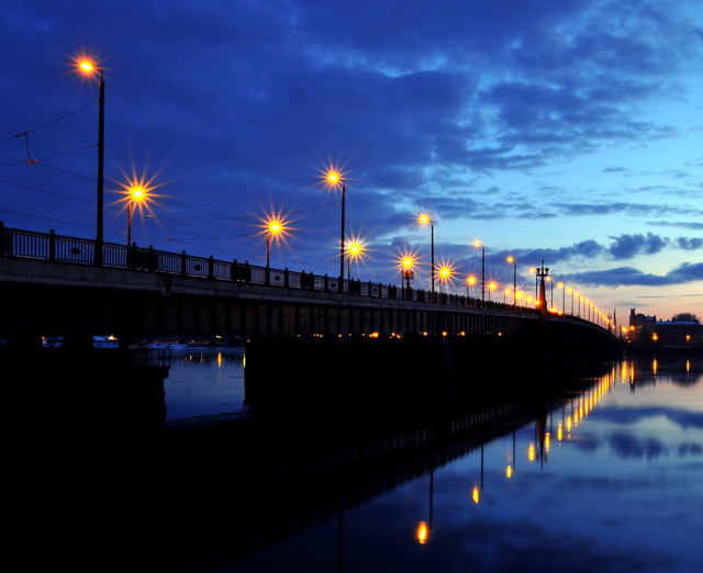 stood on the bridge at midnight