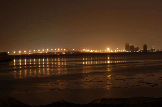 empty sea under hte bridge