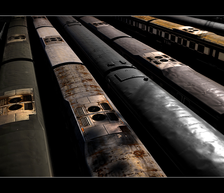 GRUNGY ABSTRACT