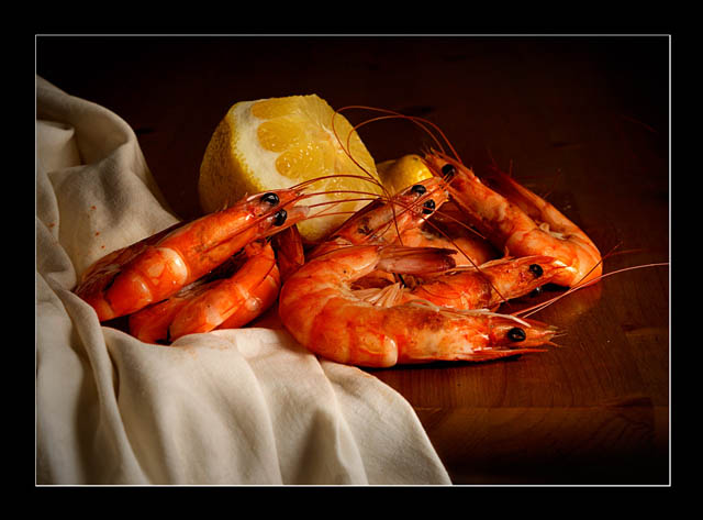 Still life of shrimp with lemon