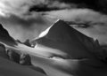 Climbers on summit ridge !