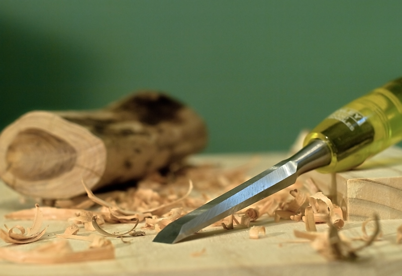 Whittle while you work - carving tools for a real boy