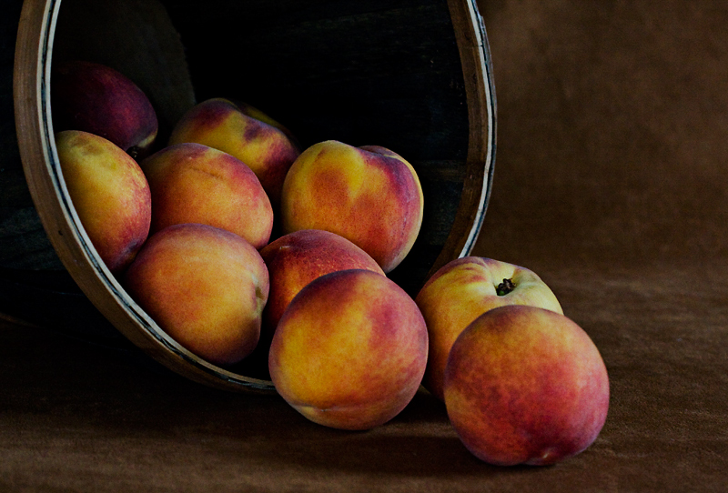 Still life with peaches