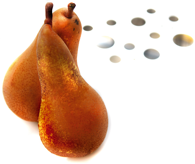 Kissing pears