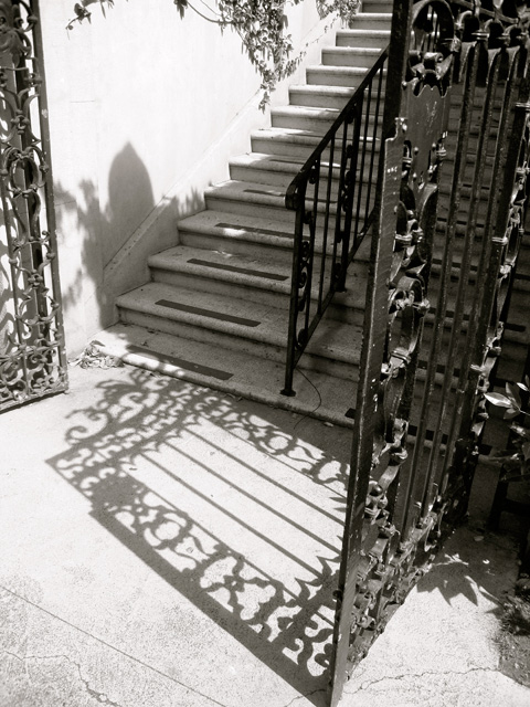 Gate Shadow