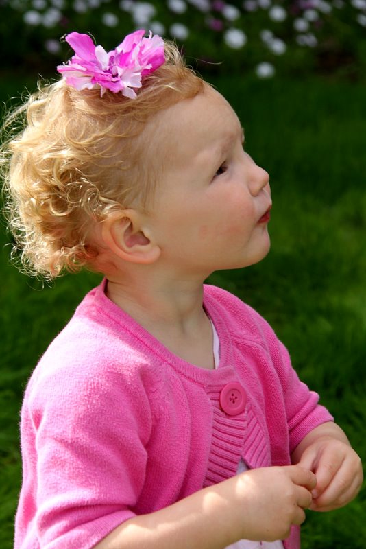 Please hurry up and open my Easter Candy!