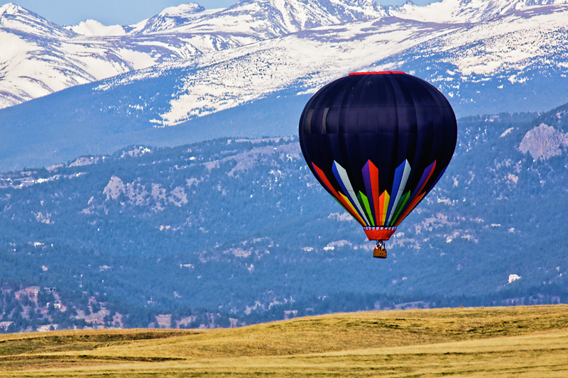 Floating Journey in the Valley