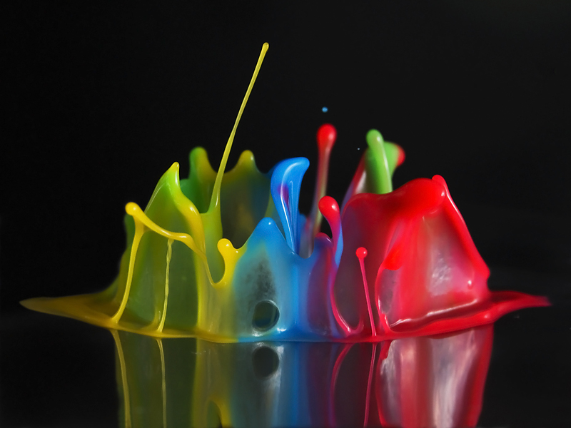 Sound sculptures - dancing liquid on subwoofer