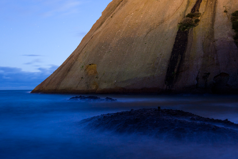 Three rocks sailing