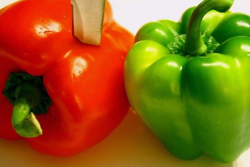 knife salad paprika