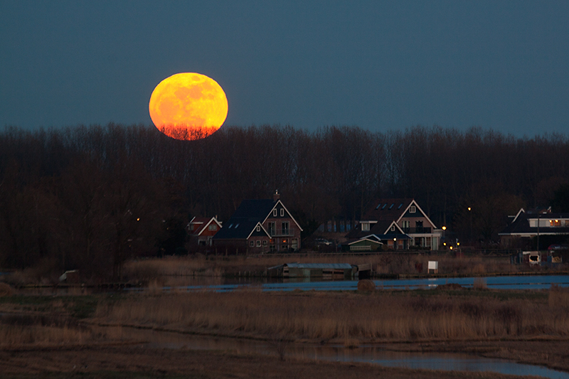 Moonrise, a basic version