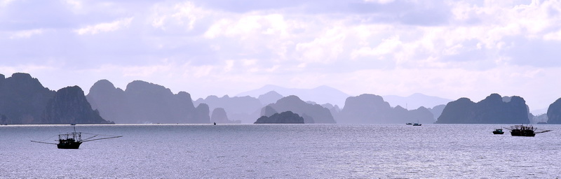 Amazing sight in Halong Bay