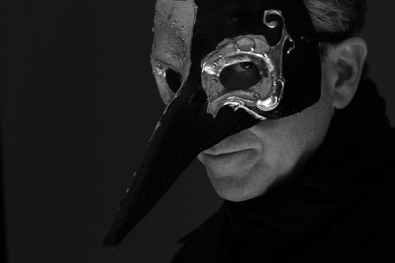 *Mask*