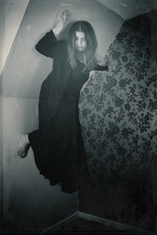 Floating Spectre