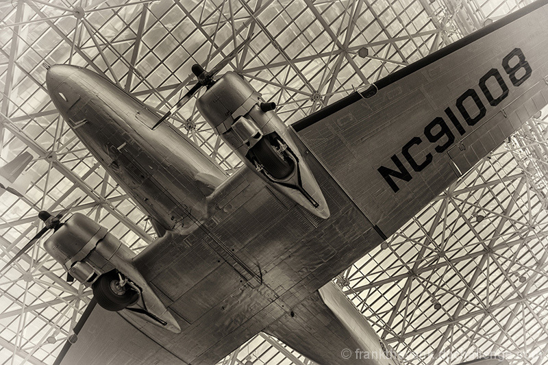 Douglas DC-3