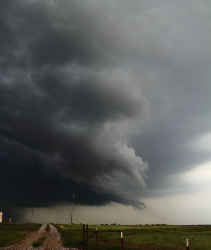 Forming Wall Cloud, May 20, 2013