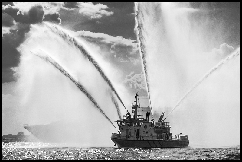 Cruiseship Departure Entertainment