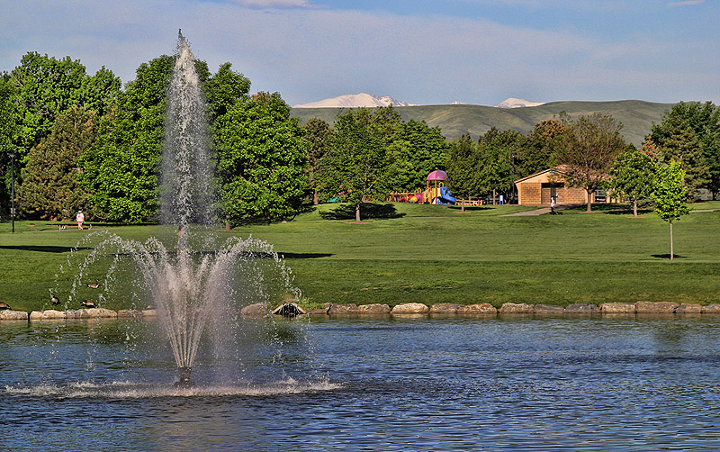 That's two 14,000' snow capped  mountains we can see from my park.