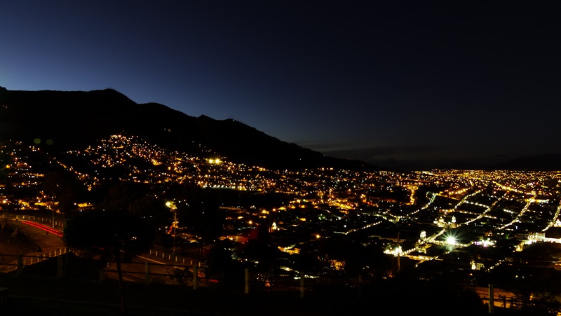 Quito y el volcn Pichincha