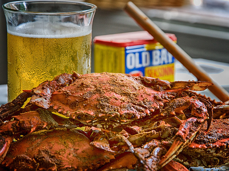 Steamed Crabs and a Natty Boh, hon