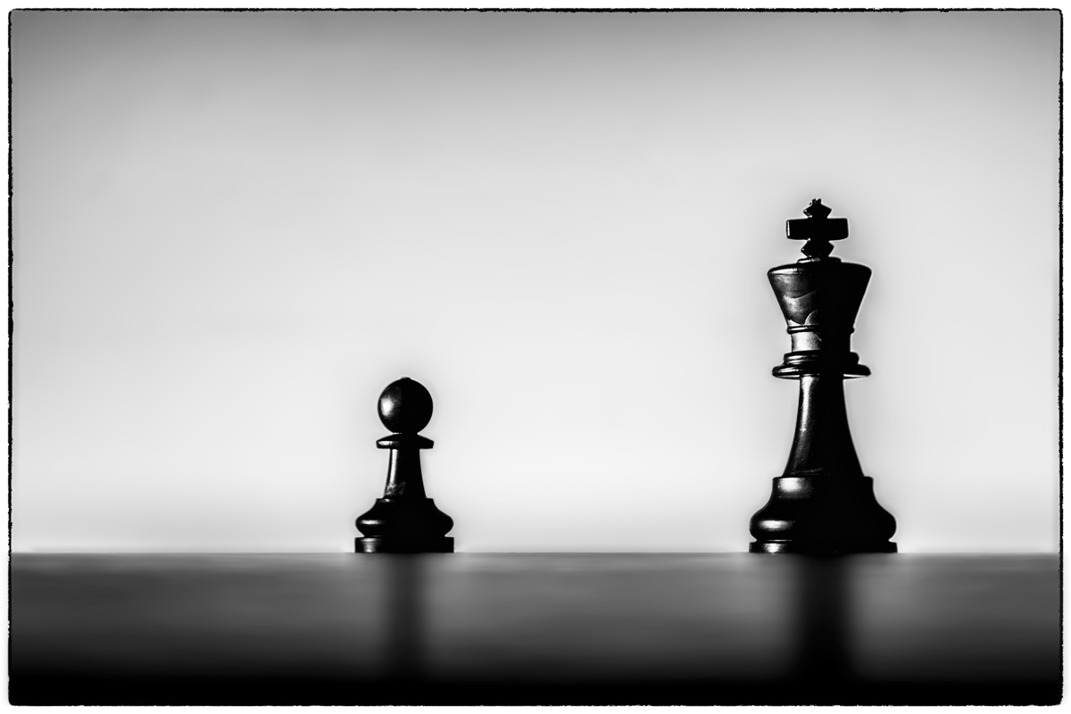 When the game ends, both the king and the pawn will end up in the same box