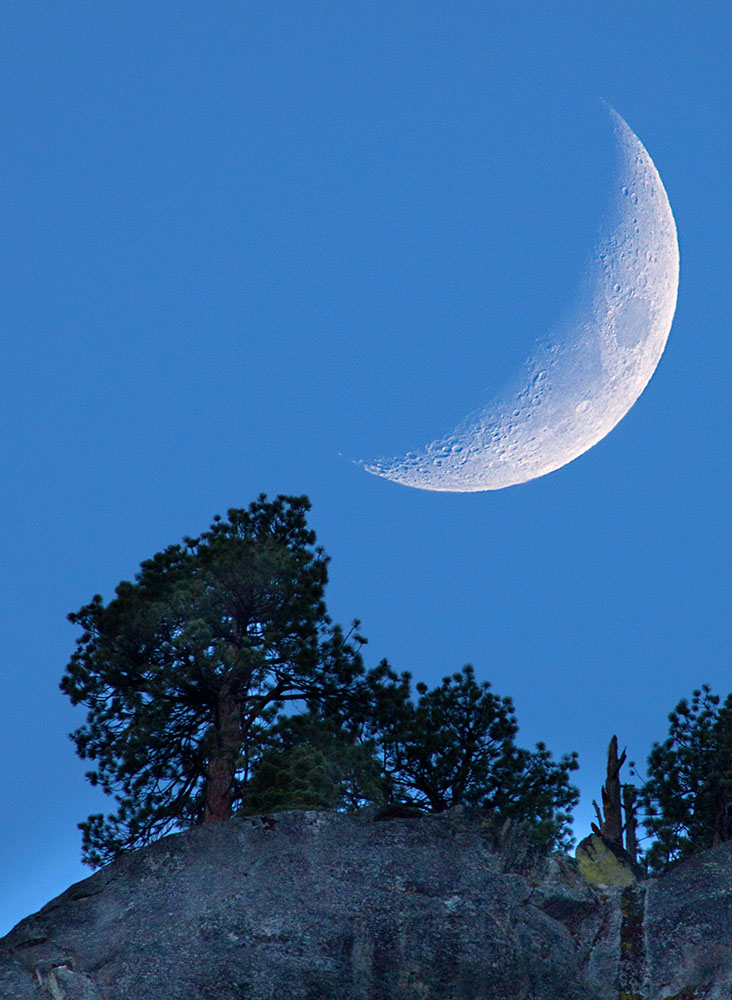 Crescent Moon Rise