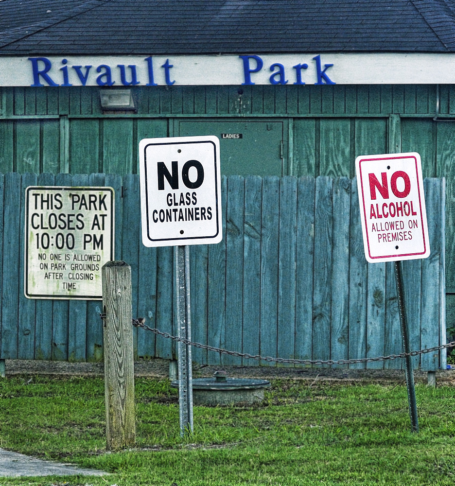 Welcome to No Fun Park - Enjoy your boring stay but only before 10PM