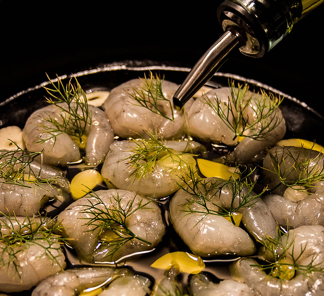 Shrimp with Fresh Garlic & Dill in Olive Oil