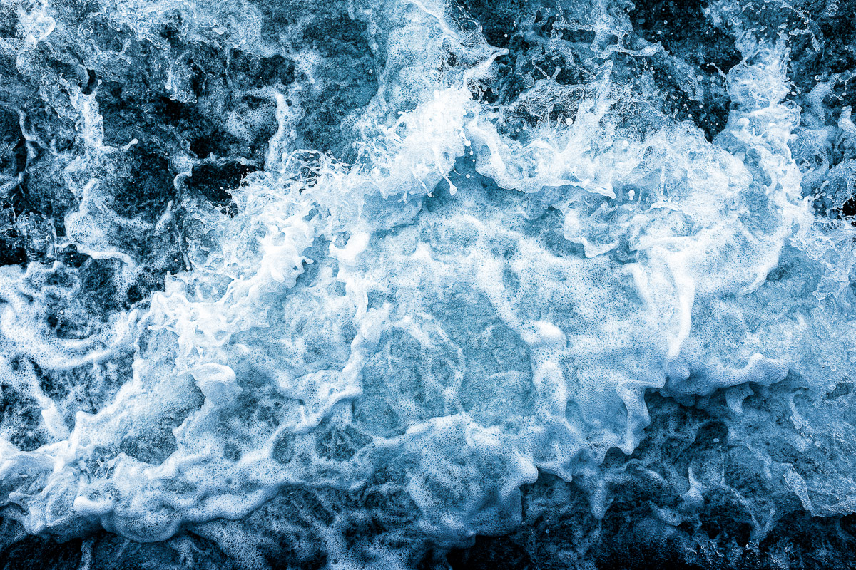Divination on the waves