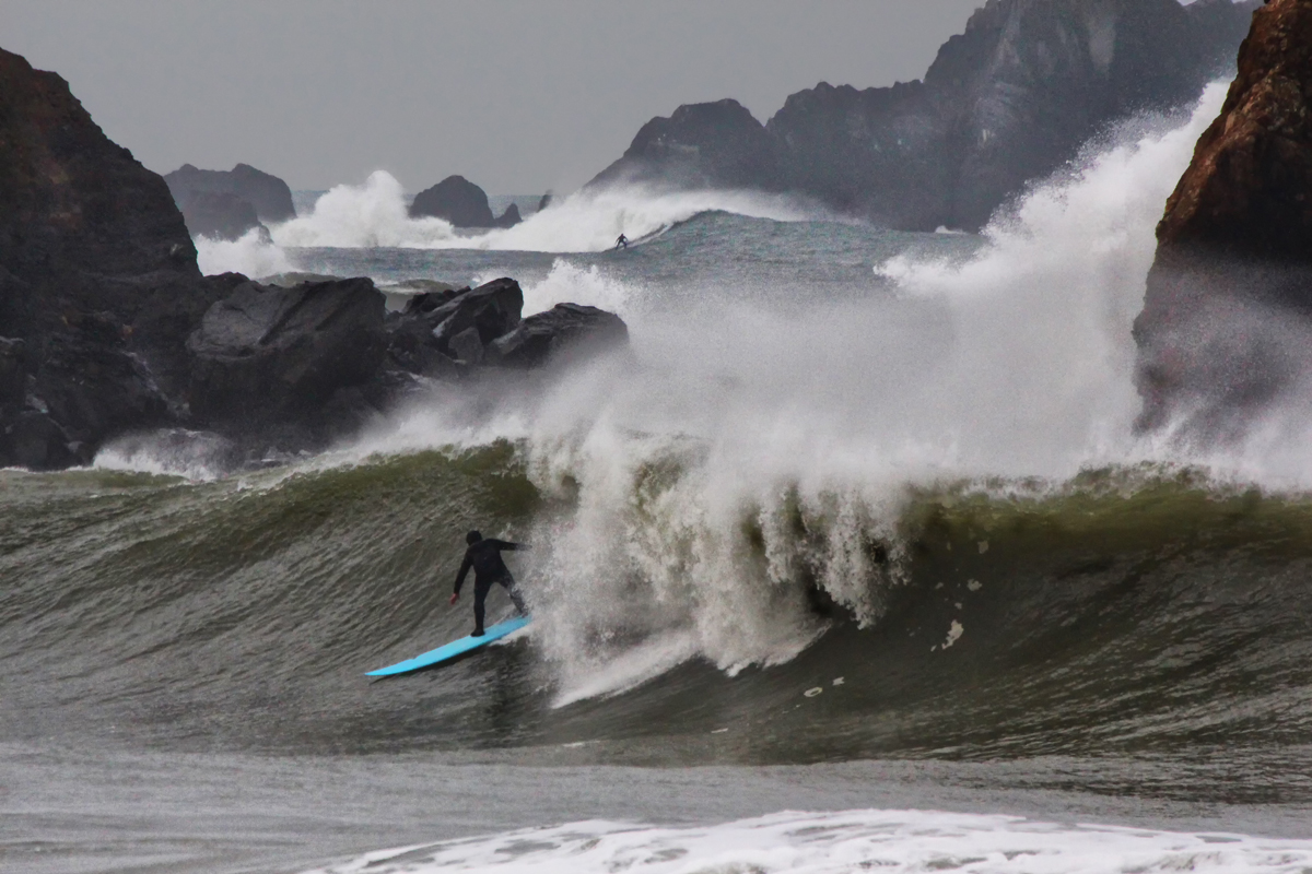 Two surfers in paradise