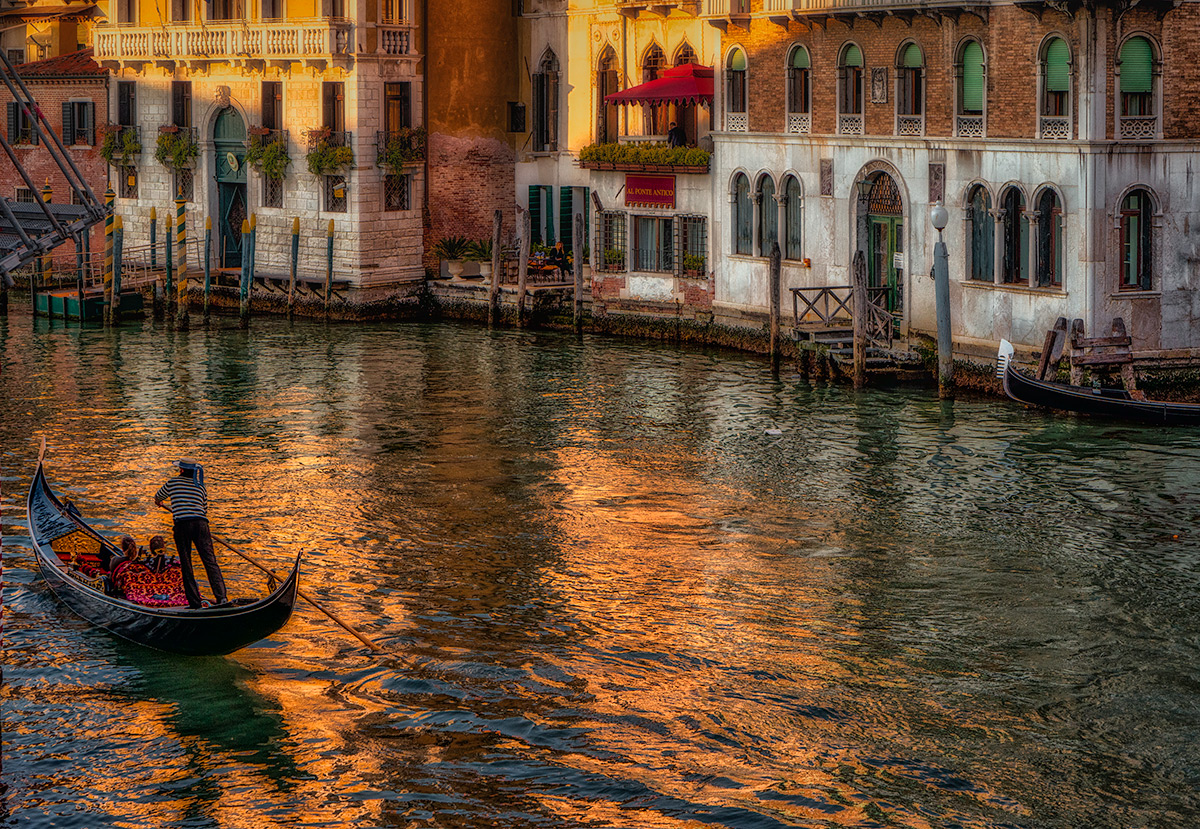Gondola al Tramonto, Venezia