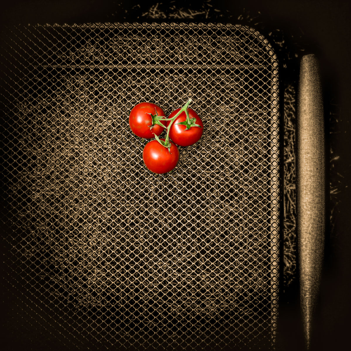 Square And Tomato Crop