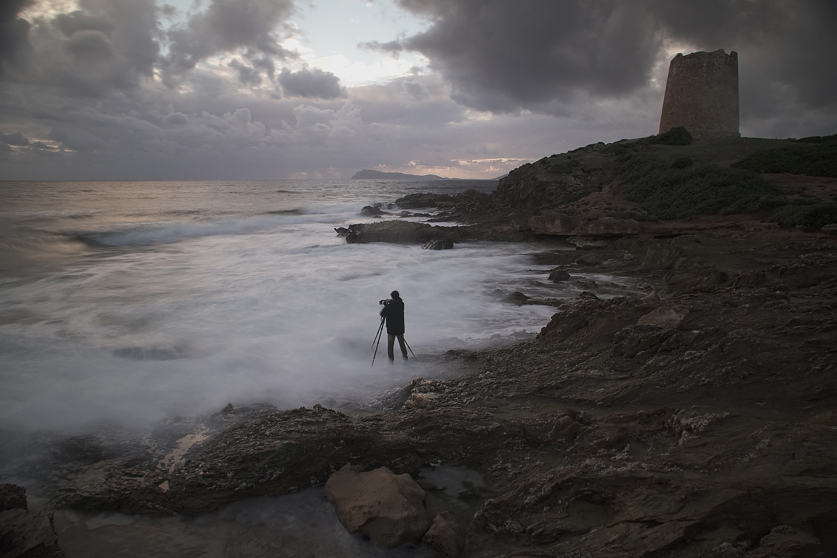 Facing the Ocean