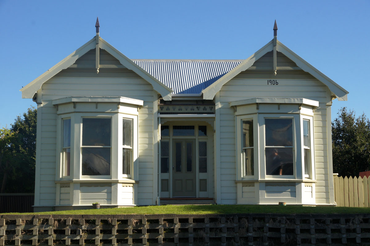 The grand old lady next door....111 years old. 