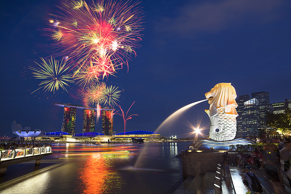 Fireworks at the Merlion Park