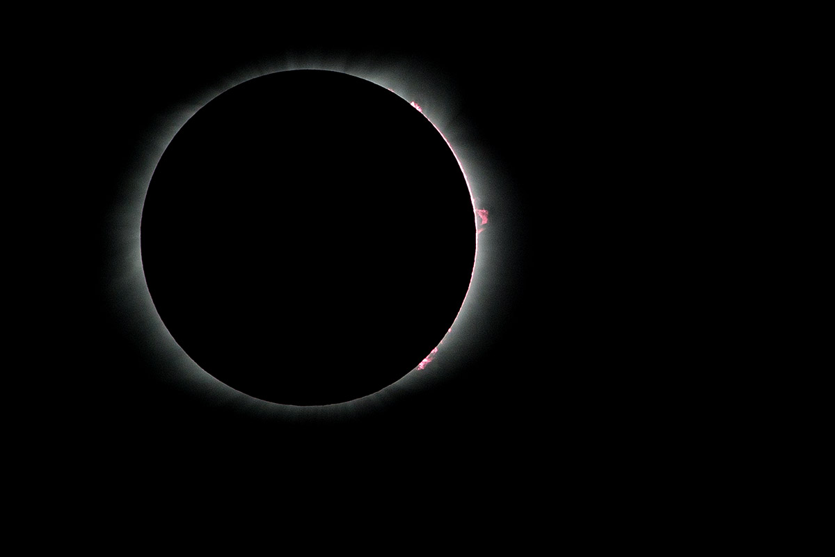 Totality 1:16 CMT