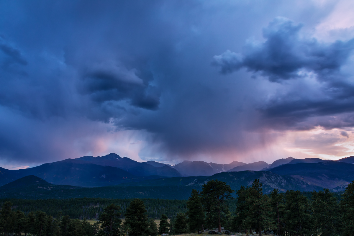 Virga over the Front Range