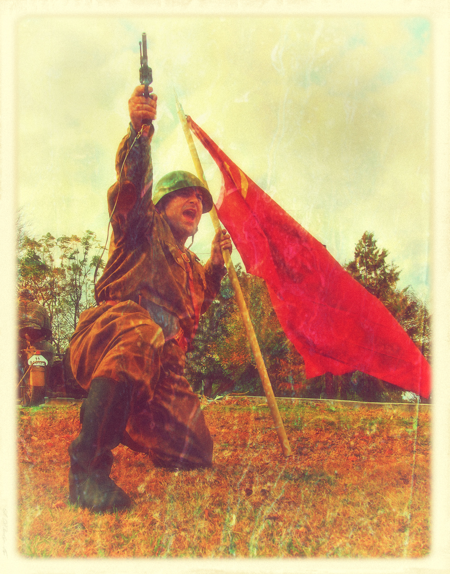 Under Lenin's banner, forward to victory! 