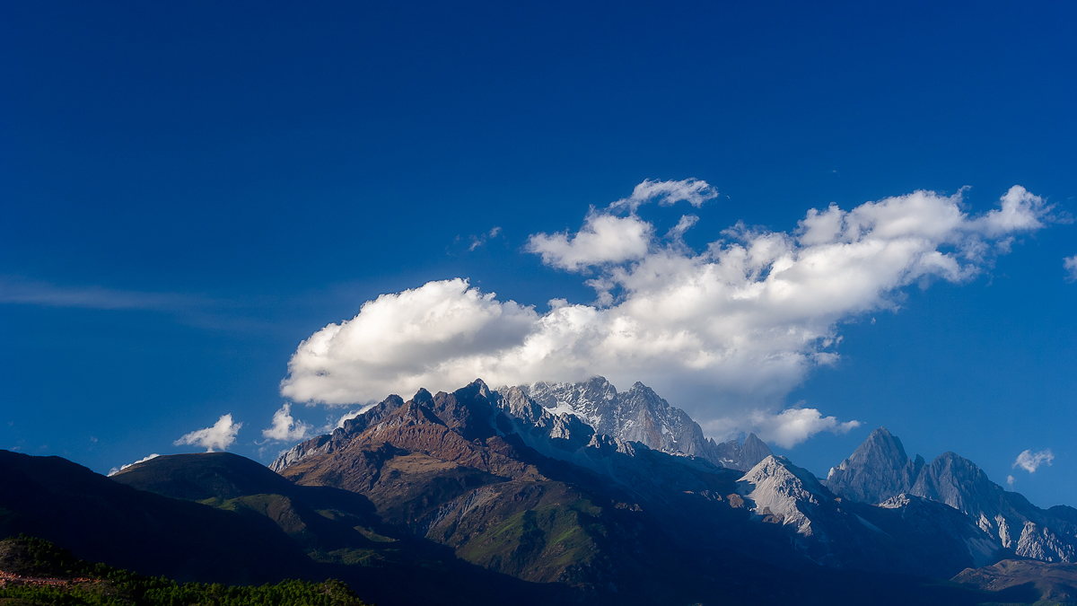 Jade Dragon Snow Mountain 