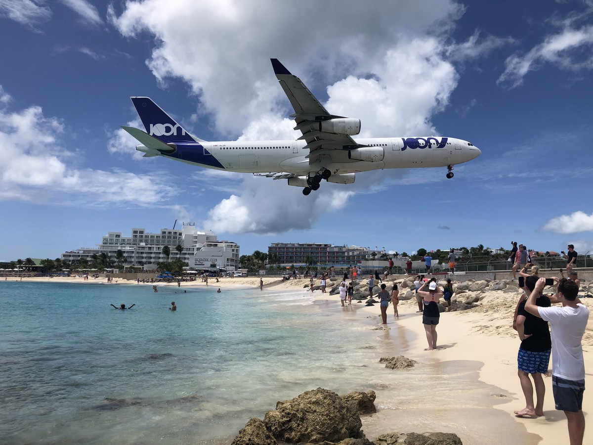 Maho Beach