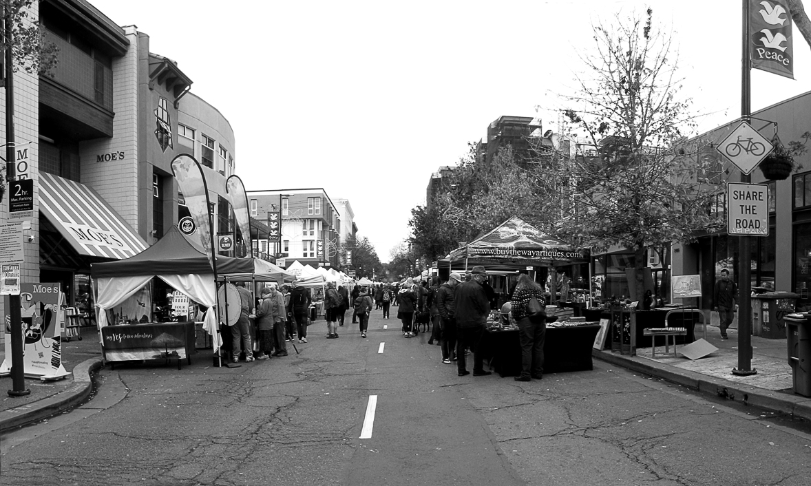 Holiday Street Fair