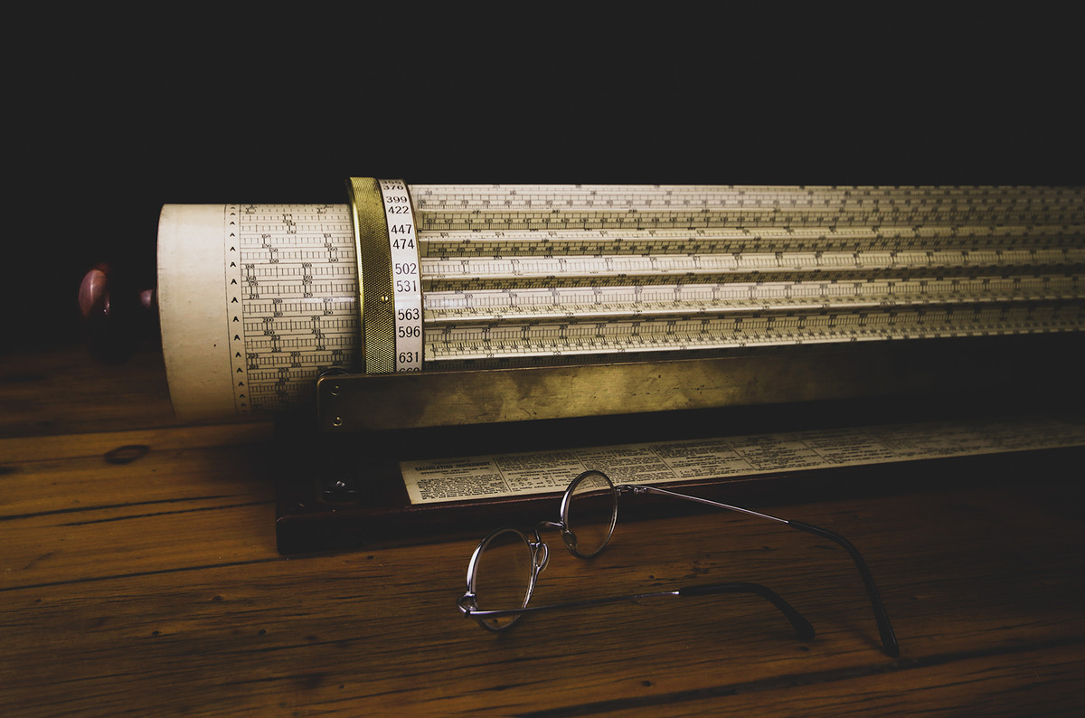 Obsolete - Cyndrical Slide Rule